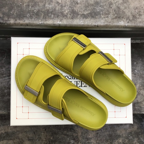 ALEXANDRA MCQUEEN Hybrid Platform Slides in Lime - Picture 12 of 13